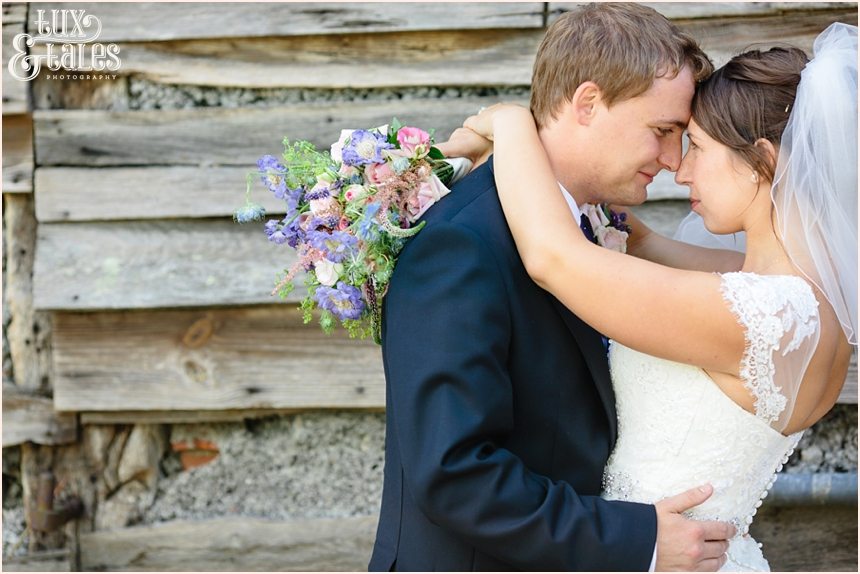 Relaxed Natural Wedding Photography