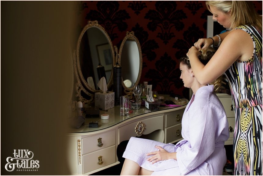 Broadoaks Wedding Photographer Windermere || Tux & Tales Photography || Bride Preparation