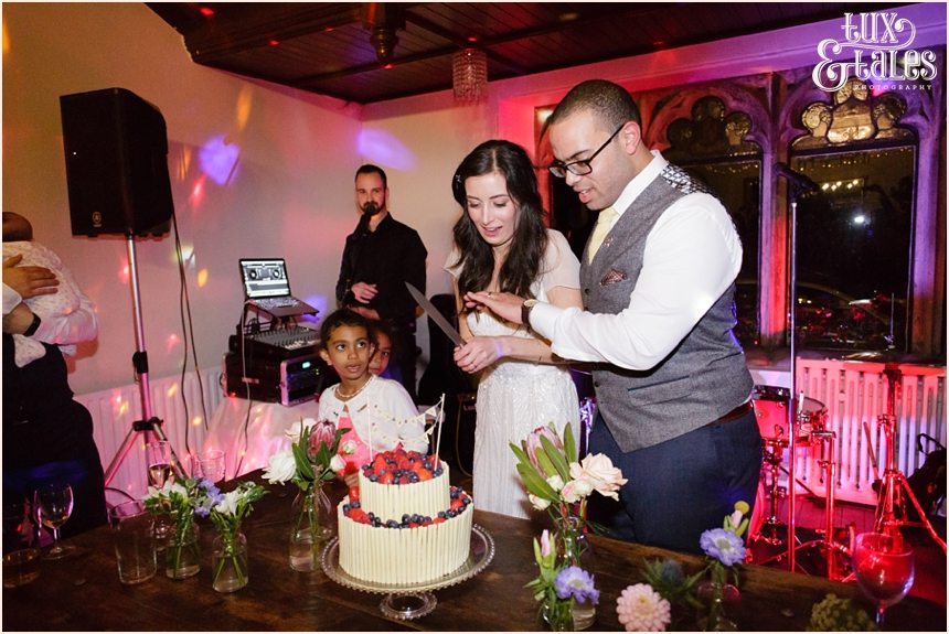 Hargate Hall Wedding Photography | Relaxed & Fun Documentary Photographer_4546