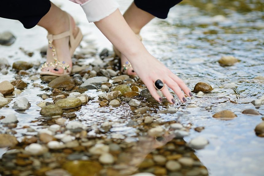 Engagement shoot Ilkley skipping stones