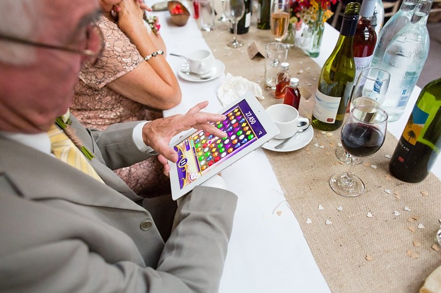 Barmbyfiled Barn Relaxed informal wedding photography ipad game