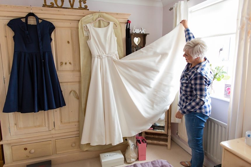 Leeds Club Wedding Photography Bride Preparation