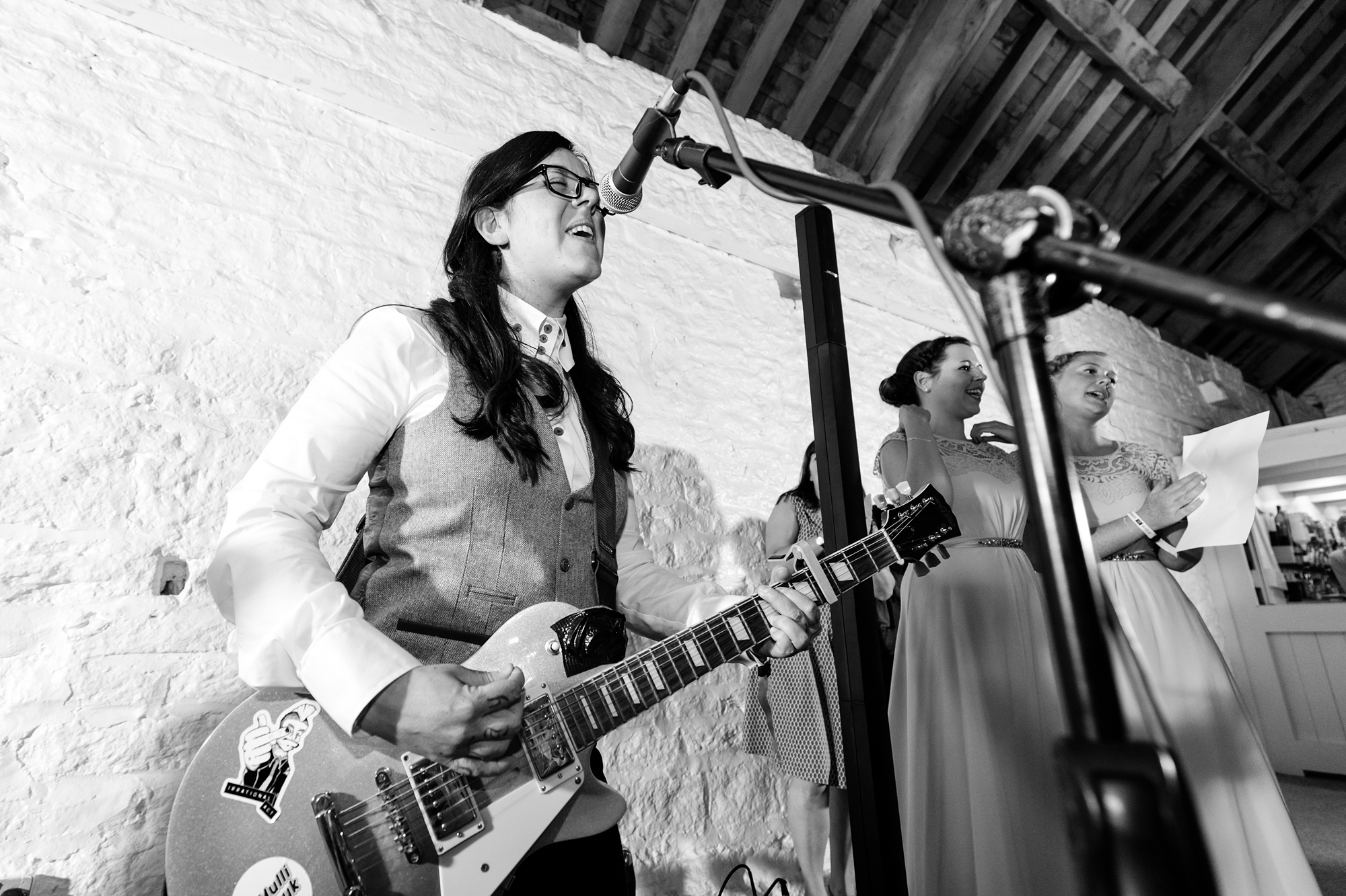 Bride sings for her speech Best York Documentary Photography