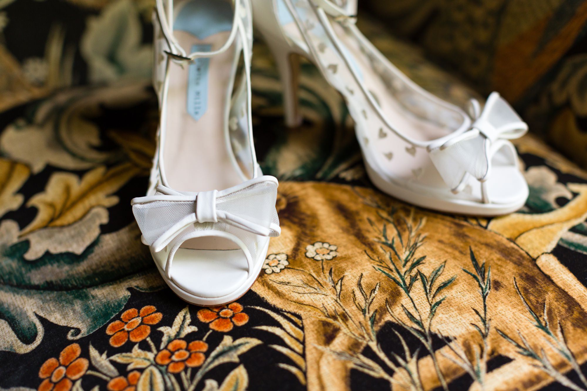 Beautiful wedding shoes with bows
